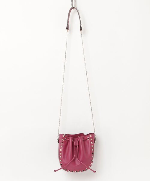 【週末限定お値下】VALENTINO ロックスタッズ ミニショルダーポーチ VALENTINO ロックスタッズ ミニショルダーポーチ - メルカリ
