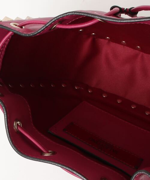 正規店買付【VALENTINO】スモール ロックスタッド バッグ VALENTINO ロックスタッズ グレインカーフスキン スモールバッグ