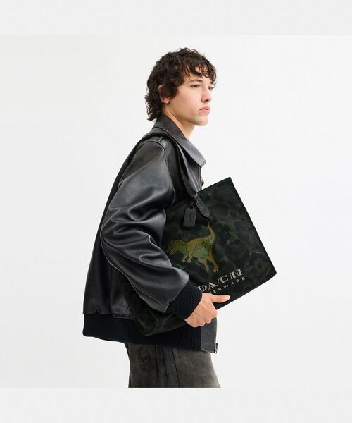 COACH（コーチ） トートバッグ トート・カモ プリント アンド レキシー