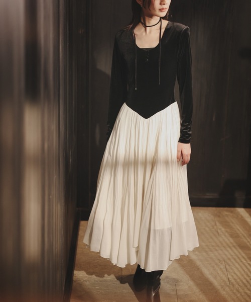 anuans（アニュアンス） ワンピース ベロアシフォンドッキング