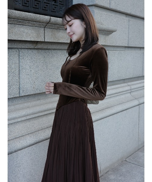 anuans（アニュアンス） ワンピース ベロアシフォンドッキング