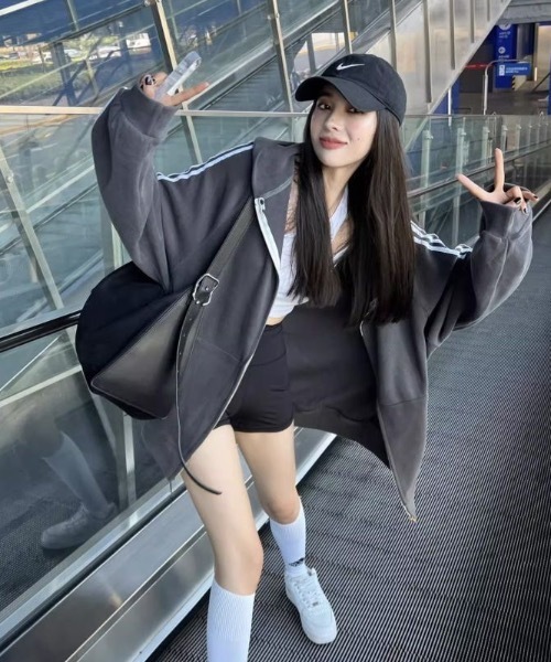 「lilful」 ジップアップパーカー L チャコール レディース_画像5