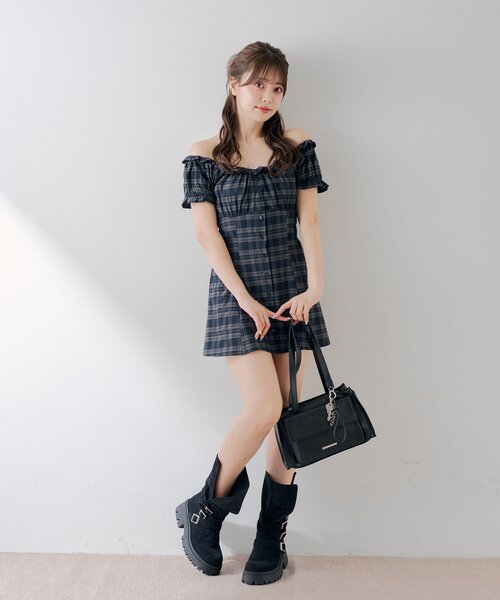 【美品】chico フレンチスリーブフレアミニワンピース ブラック Chico（チコ） ワンピース フレンチスリーブフレアミニワンピース