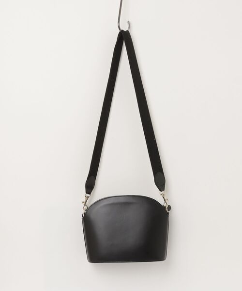 【A.P.C.】ショルダーバッグ ブラック A.P.C.（アーペーセー） ショルダーバッグ - ブラック レディース