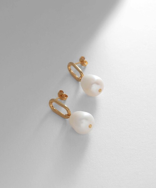 COCOSHNIK ココシュニック　パール　アメリカン　ピアス COCOSHNIK｜シルバー ホロウピアス ボール フロントバック