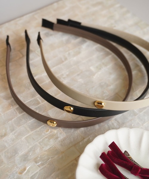 ラマジョリーナ　カチューシャ　ベージュ　未使用品✨ カチューシャ 「 ammy. / エイミードット 」 ワンポイント ゴールド