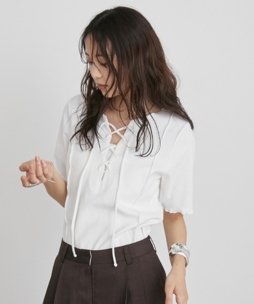 【美品】ELLIE ハーフスリーブトップス WHITE Aunt Marie's（アントマリーズ） tシャツ 2WAYレースアップハーフ