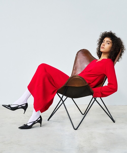 カットアウト キトゥンヒールパンプス CHARLES & KEITH｜カットアウト キトゥンヒールパンプス