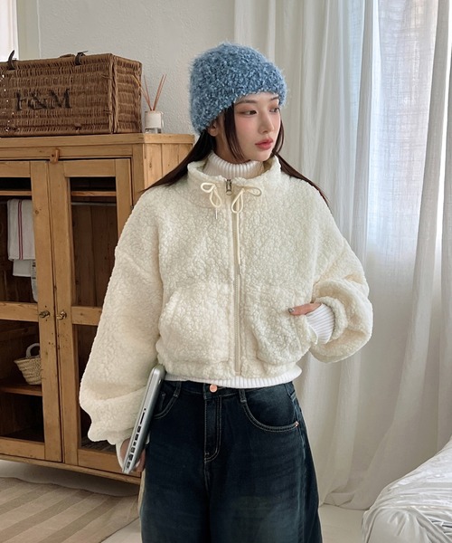 by muni:r コート アウター フリースクロップドジップアップ
