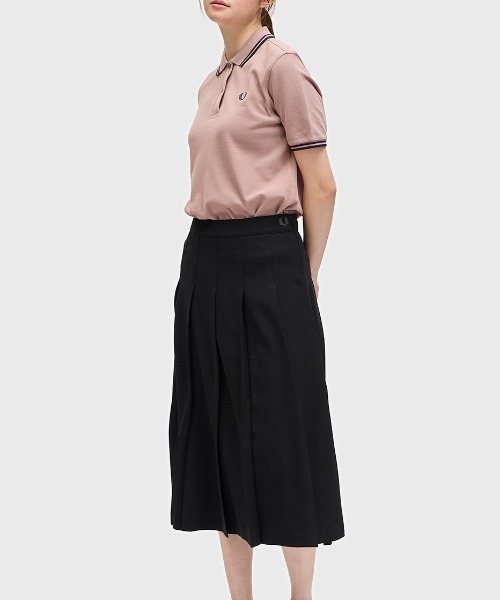 FRED PERRY プリーツスカート ひざ丈 サイドポケット付き FRED PERRY スカート Pleated Skirt／プリーツスカート