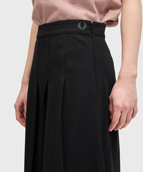 FRED PERRY スカート Pleated Skirt／プリーツスカート