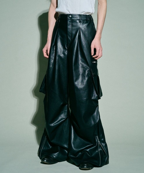 CAMPHOR WOOD ブラック ワイドパンツ Camphor wood パンツ wide baggy faux leather parachute cargo