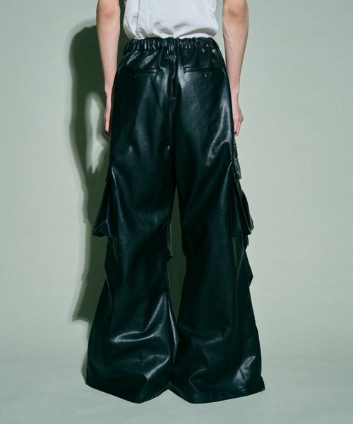 Camphor wood パンツ wide baggy faux leather parachute cargo