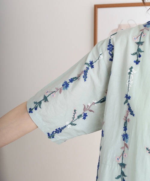 ブラウス シャツ EMAGO 花ストライプ総柄刺繍ブラウス レディース Emago ブラウス シャツ EMAGO 花ストライプ総柄刺繍シャツ