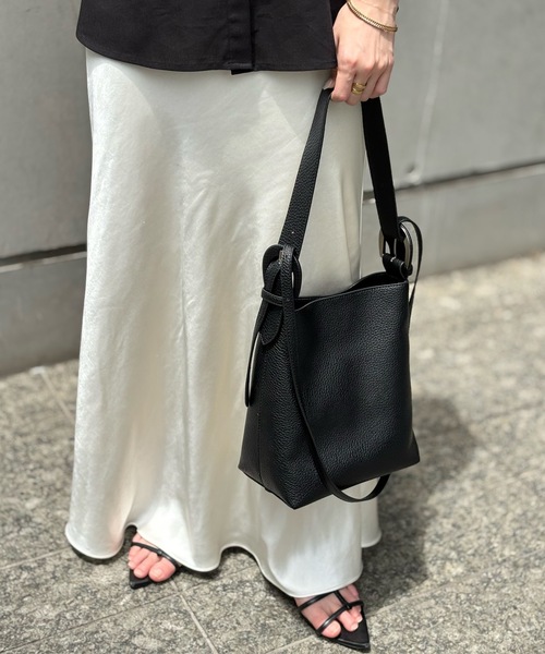 【loulou ema 】ルウルウ　エマ　2way バッグ　黒 Amazon | [ハッピーフェイス] ショルダーバッグ 2WAY レディエマ