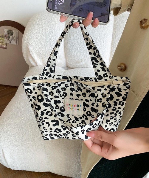 TEMBEA ヒョウ柄 トートバッグ 表はヒョウ柄🐆裏はゼブラ柄🦓 どちらも可愛い大きめトート