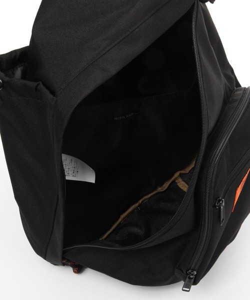 新品未使用タグ付き　niko and…  軽インベスト　ブラック niko and… 財布 オリジナルストラップ付きZIP財布 レディース