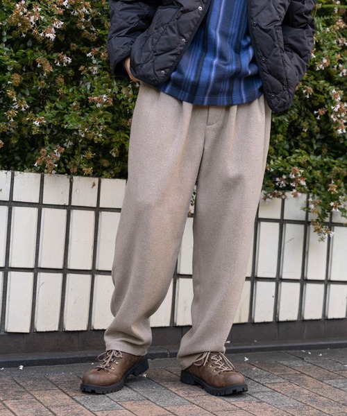 niko and…（ニコアンド） スラックス ツータックテーパードパンツ