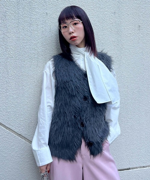 新品タグ付き❣️ ナルシス ファー ベスト ファーベスト ジレ ベージュ フリンジ Narcissus（ベスト/ジレ）のフリマアイテム一覧