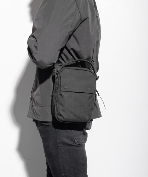 BLACK EMBER ブラックボディバッグ・ウエストポーチ　Air ノース BLACK EMBER（ブラックエンバー） ウエストポーチ KOMPAK EmberTex