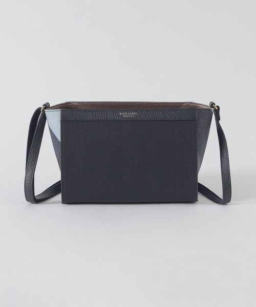 BLUE LABEL CRESTBRIDGE（ブルーレーベルクレストブリッジ