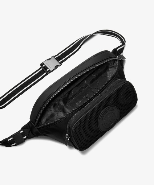 即日発送★Michael Kors★LAUTNER スリング パック ベルトバッグ 即日発送☆Michael Kors☆LAUTNER スリング パック ベルトバッグ