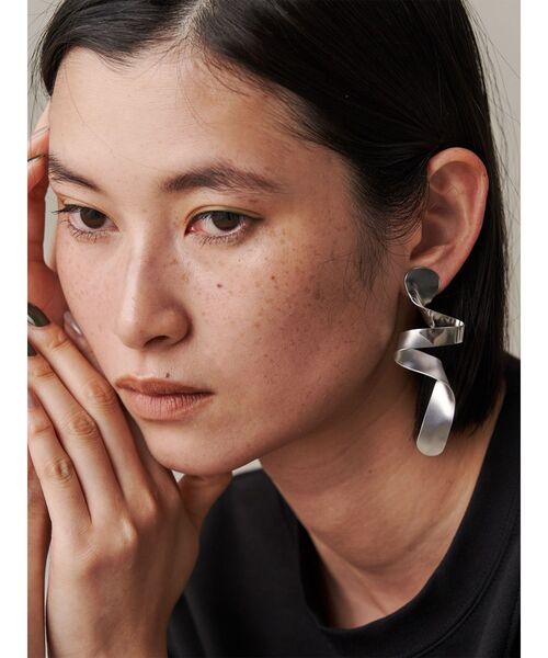 イヤリング MELT WAVE EARRING / メルトウェーブイヤリング レディース