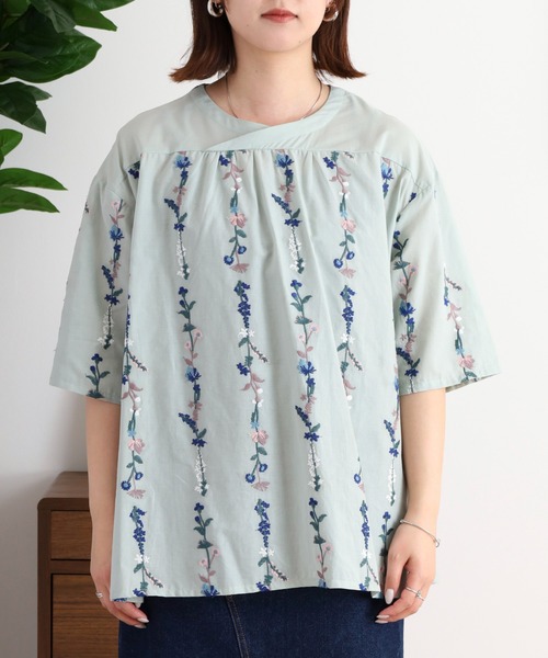 Emago ブラウス シャツ EMAGO 花ストライプ総柄刺繍ブラウス