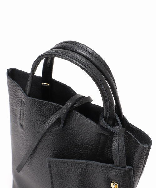 レズミルズ　LESMILLS 大きめトートバッグ　黒　新品未使用 MORMYRUSのGLOSS LEATHER ONE HANDLE TOTE レザー ワンハンドルトート