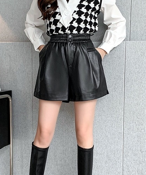 SHEENA（シーナ） パンツ ウエストゴムエコレザーショートパンツ