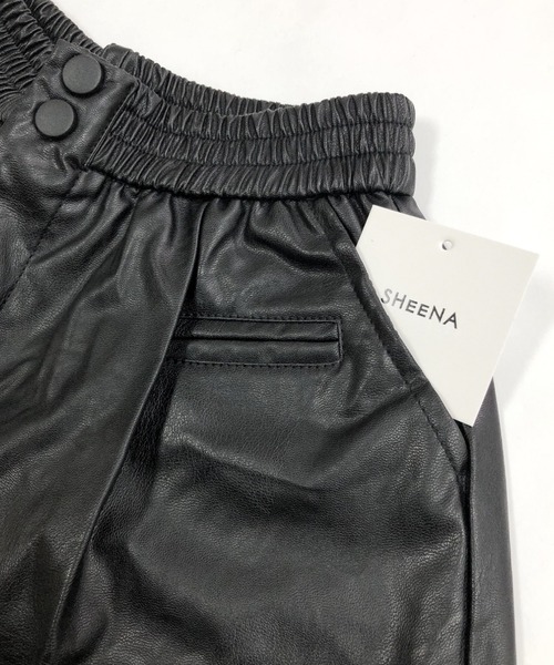 SHEENA（シーナ） パンツ ウエストゴムエコレザーショートパンツ