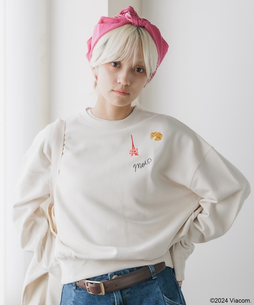 トレーナー スウェット EMILY IN PARIS × FUDGE / EMB SWEAT SHIRT レディース
