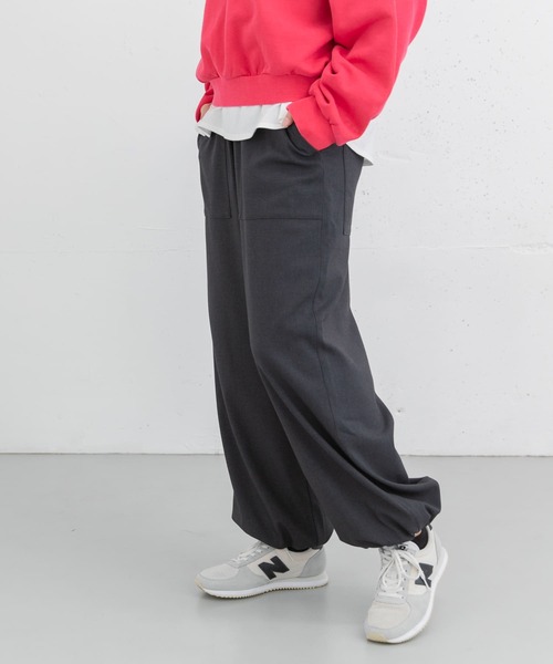 イウエンマトフ 2万円 ブラックのイージーパンツ ワイドパンツ B304 1364v1-main-250519.jpg