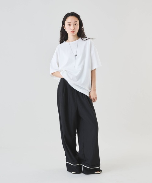 【新品】肩で魅せるTシャツ Sブラックboutique310 Muscat tシャツ 半袖 ボックスシルエットバックプリントT レディース