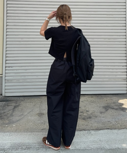 tシャツ バックスリットクロップドTシャツ(chiica select) / シンプルトップス 白T 黒T 半袖 ショート丈 短丈 クロップド丈 クル