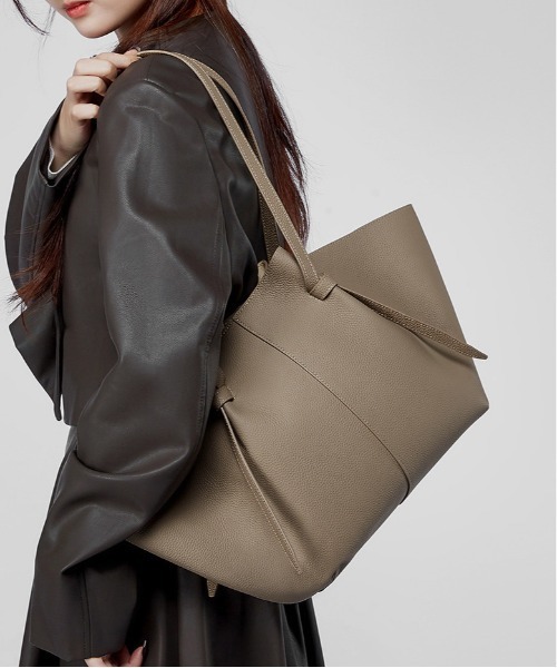 しっとり 高品質 牛革 本革 レザー 巾着 クラッチ ショルダー 14 ショルダーバッグ バッグ 「 NiiNa / ニーナ 」高品質牛革大容量ドロー