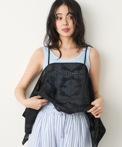 Unitage（ユニテージ） キャミソール パッチワーク風総刺繍ランダム