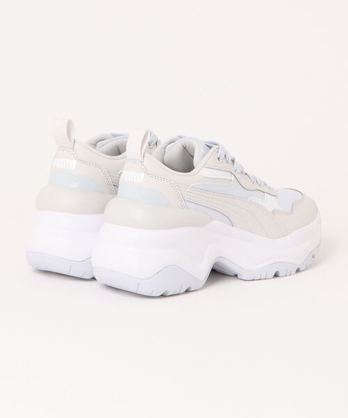 「PUMA」 ローカットスニーカー 23.5cm ホワイト×シルバー レディース_画像2