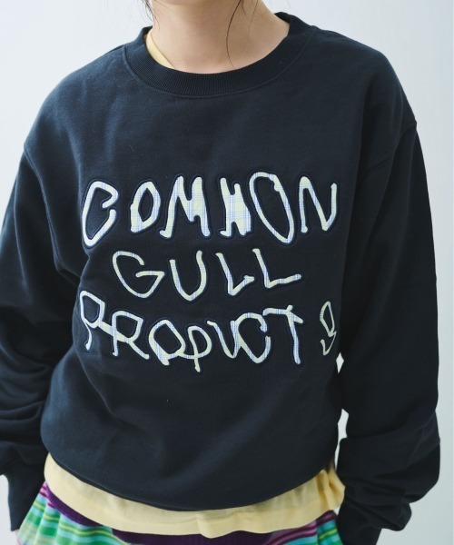 common gull products. トレーナー スウェット ブランコに乗ったcommon