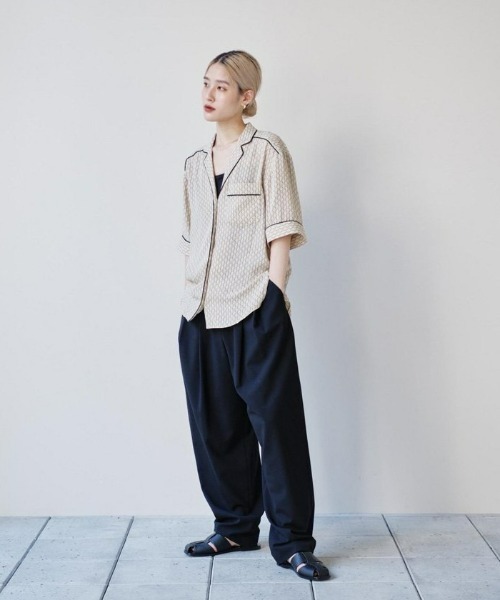 「TODAYFUL」 パンツ 38inch ベージュ レディースの画像