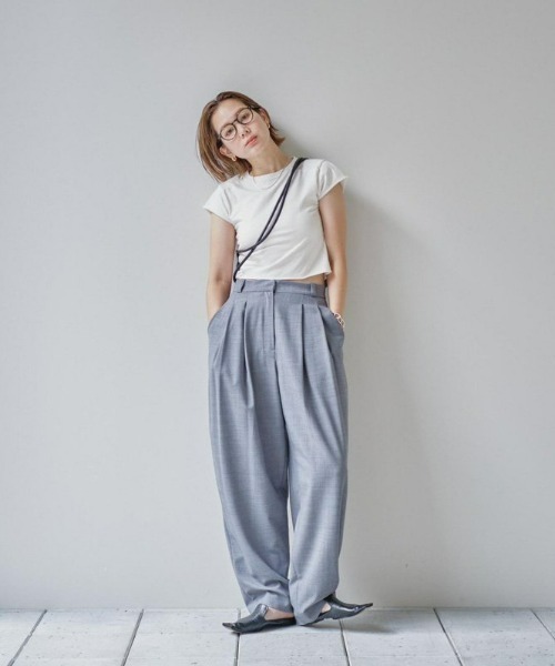 「TODAYFUL」 パンツ 38inch ベージュ レディースの画像
