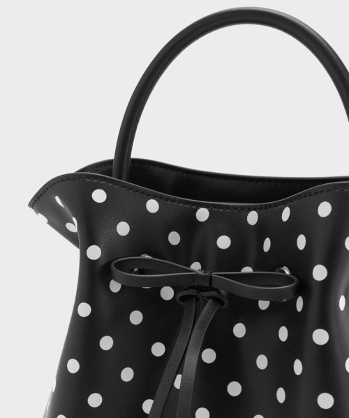 CHARLES ＆ KEITH（チャールズ&キース） ショルダーバッグ バッグ