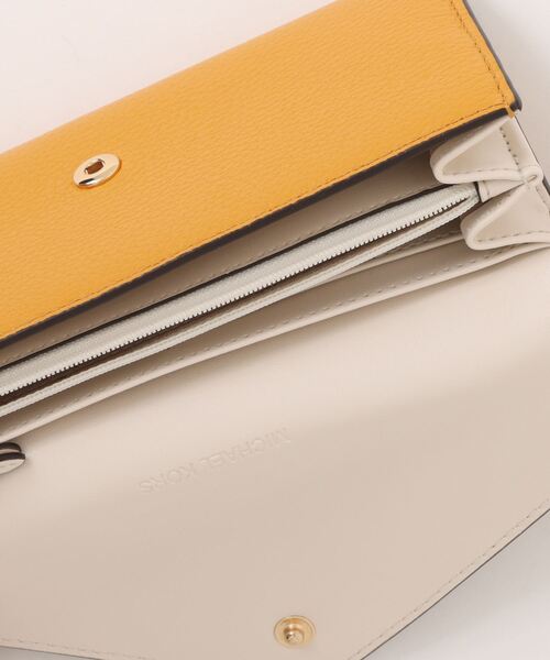 「MICHAEL KORS」 財布 FREE イエロー系その他 レディースの画像
