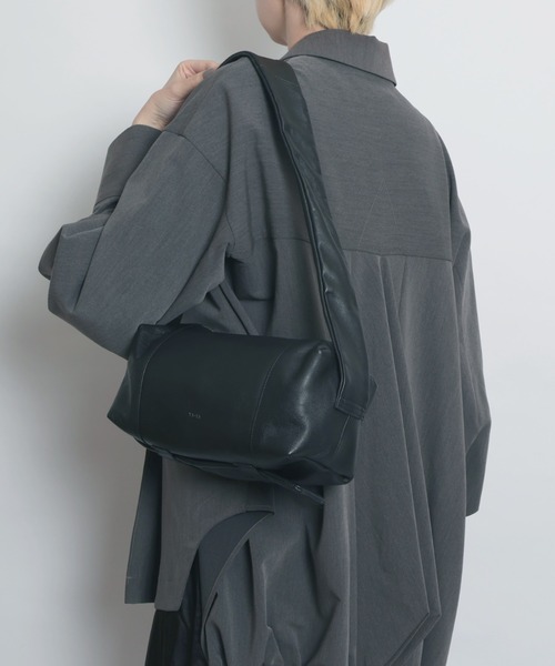 YArKA ショルダーバッグ バッグ 「YArKA/ヤーカ」real leather