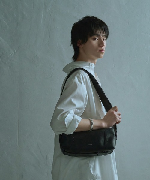 YArKA ショルダーバッグ バッグ 「YArKA/ヤーカ」real leather