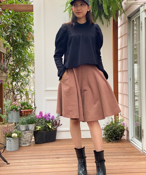 ルイヴィトンフレアーキュロット38ブラックベージュ AVIE（アビィ） パンツ ポンチフレアキュロットパンツ レディース