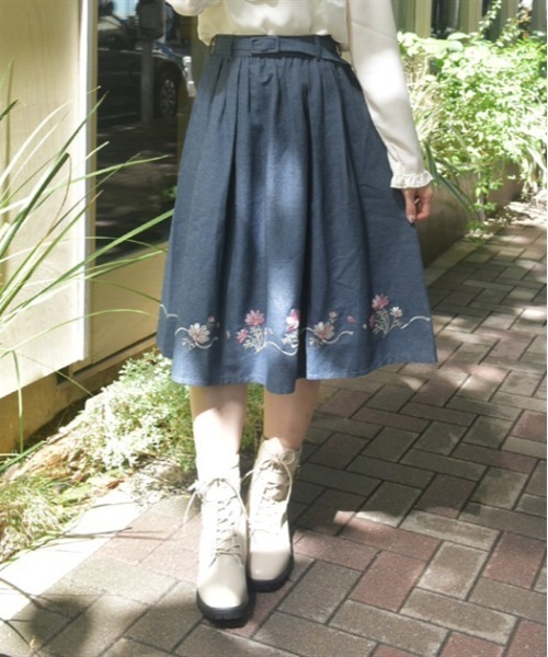axes femme スカート コスモス刺繍デニムスカート : ZOZOTOWN