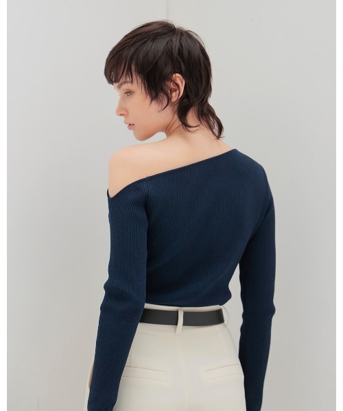 DRESSLAVE（ドレスレイブ） ニット セーター asymmetric off-shoulder