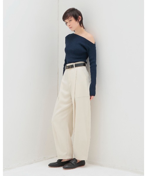 DRESSLAVE（ドレスレイブ） ニット セーター asymmetric off-shoulder