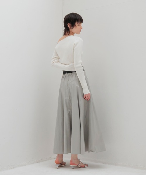 DRESSLAVE（ドレスレイブ） ニット セーター asymmetric off-shoulder